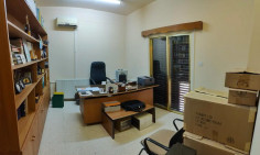 For beds house for sale in Lakatamia