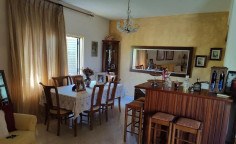 For beds house for sale in Lakatamia