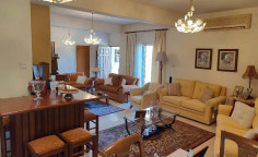 For beds house for sale in Lakatamia
