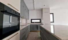 Luxury 3 bedroom apartment to rent in Lykabittos