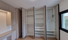 Luxury 3 bedroom apartment to rent in Lykabittos