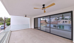 Luxury 3 bedroom apartment to rent in Lykabittos