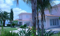 4 bedroom house for sale in Parissinos