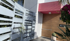 Beautiful 4 bedroom house for sale in Politiko