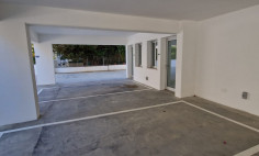 Luxury three bedroom apartment for sale in Engomi
