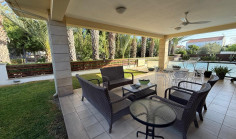 4 bedroom house to rent in Platy