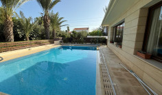 4 bedroom house to rent in Platy