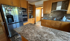 4 bedroom house to rent in Platy