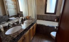 4 bedroom house for sale in Platy