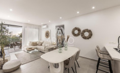 Beautiful 2 bedroom furnished apartment to rent in Livadia