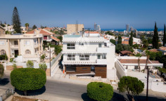 Spacious apartment for sale in Germasogeia