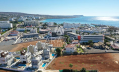 4 bedroom furnished villa with swimming pool for sale in Ayia Napa