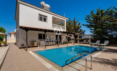 Detached villa in Paralimni, Famagusta 
