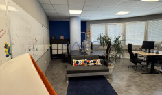 Spacious office for rent in Neapolis center 