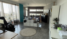 Spacious office for rent in Neapolis center 