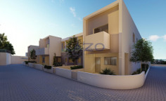Modern off plan maisonette in Chloraka village near the sea 