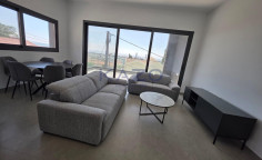Modern sea-view 2-bed apartment in Agios Athanasios 