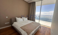 Seafront 2-bed apartment, Neapolis with panoramic sea views 