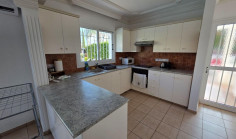 4 bedrooms house to rent in Pernera