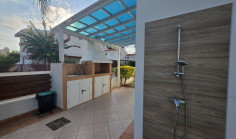 4 bedrooms house to rent in Pernera