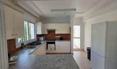 4 bedrooms house to rent in Pernera