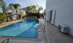 4 bedrooms house to rent in Pernera