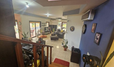4 bedroom house for sale in Alampra