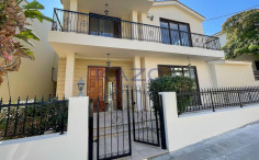 Three-bedroom house with attic in Lakatameia, Nicosia 