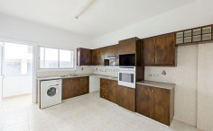 Three-bedroom apartment in ag. Konstantinou & elenis, Nicosia 