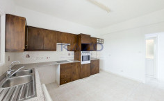 Three-bedroom apartment in ag. Konstantinou & elenis, Nicosia 