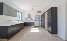 Four-bedroom house with attic in Lakatamia, Nicosia 