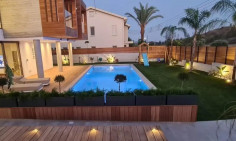 4 bedrooms house to rent in Alampra