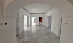 4 bedroom apartment to rent in Lykabittos