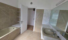 4 bedroom apartment to rent in Lykabittos