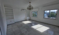 4 bedroom apartment to rent in Lykabittos