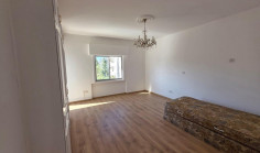 4 bedroom apartment to rent in Lykabittos