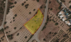 Prime tourist land in Pentakomo , Limassol