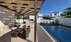 4 bedroom house to rent in Pernera
