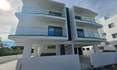1 apartment to rent in Makedonitissa