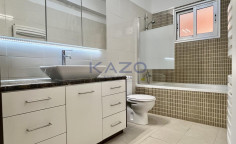 Spacious 2-bed ground-floor apartment in Agia Fyla 