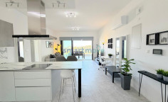 2 bedroom modern apartment sea views Ayios Athanasios 
