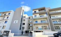 2 bedroom modern apartment sea views Ayios Athanasios 