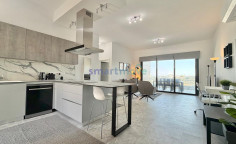 2 bedroom modern apartment sea views Ayios Athanasios 