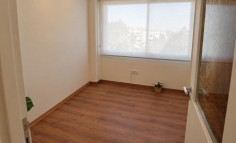 Commercial 136 m2 to rent in Lykabittos