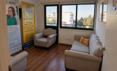 Commercial 136 m2 to rent in Lykabittos