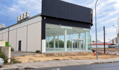 Commercial to rent in Dali