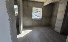 Top floor 3 + 1 bedroom apartment with a private roof garden in Fasoula 