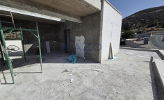 Top floor 3 + 1 bedroom apartment with a private roof garden in Fasoula 