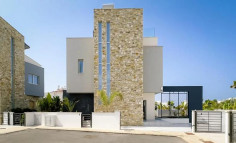 For bedroom house to rent in Ayia Napa