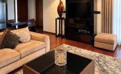 Lovely 2 bedrooms apartment to rent in Acropolis